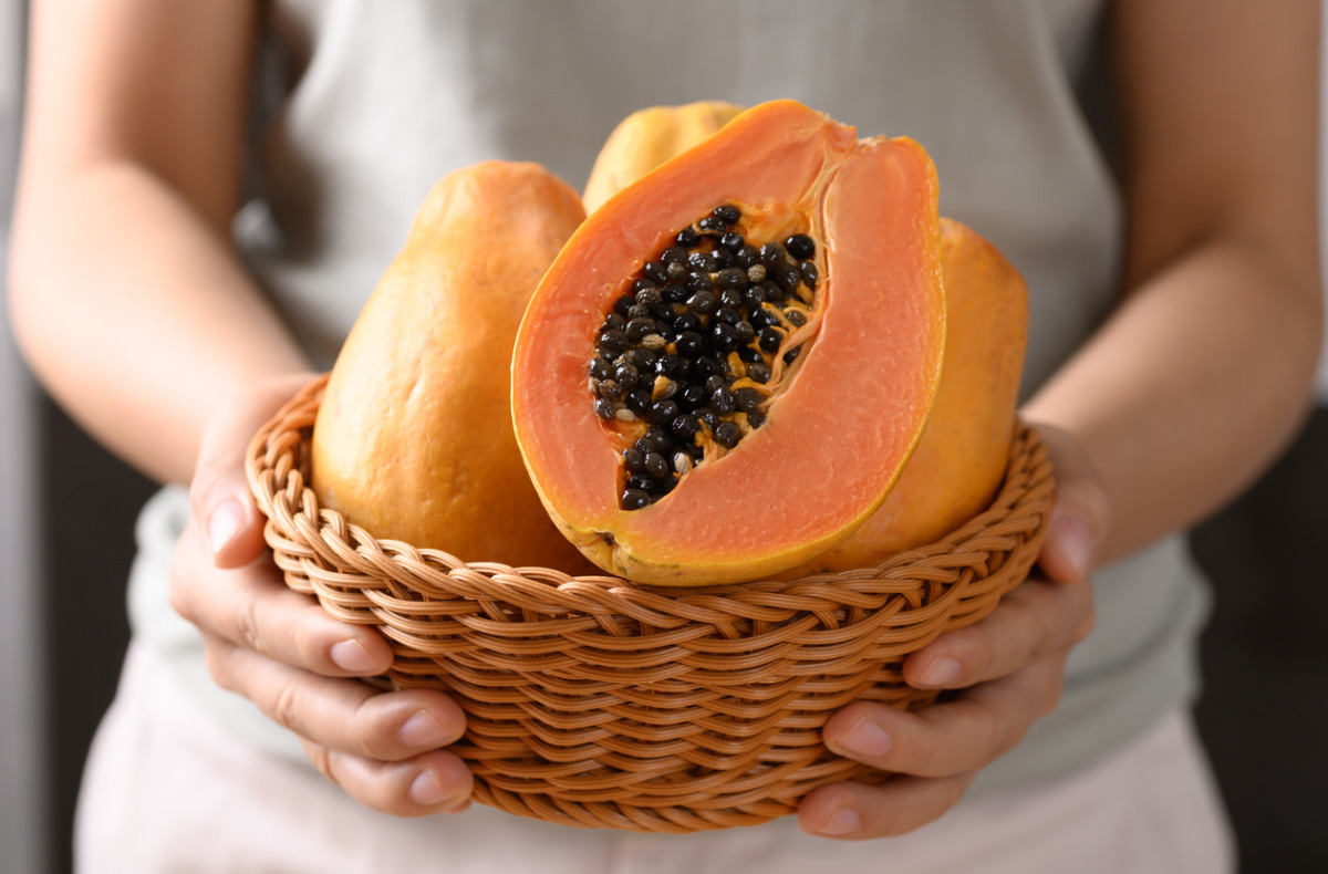 The Powerful Health Benefits of Papaya Seeds: Why You Should Include Them in Your Diet 1 download 14 2